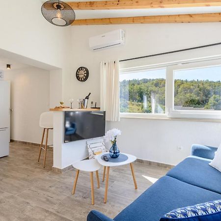 Holiday Home Likva - Sutivan - Island Of Brac Extérieur photo